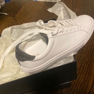 J crew NWT white leather tennis shoes